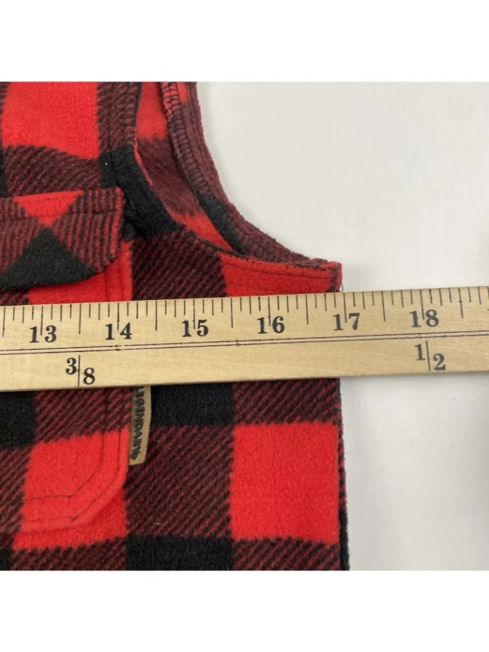 Legendary Whitetails Fleece Vest Youth Boy’s M (10/12) Snap Up Black Red Outdoor